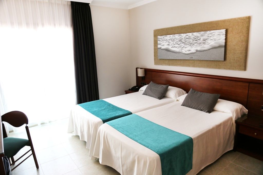 Miramar Hotel 4*