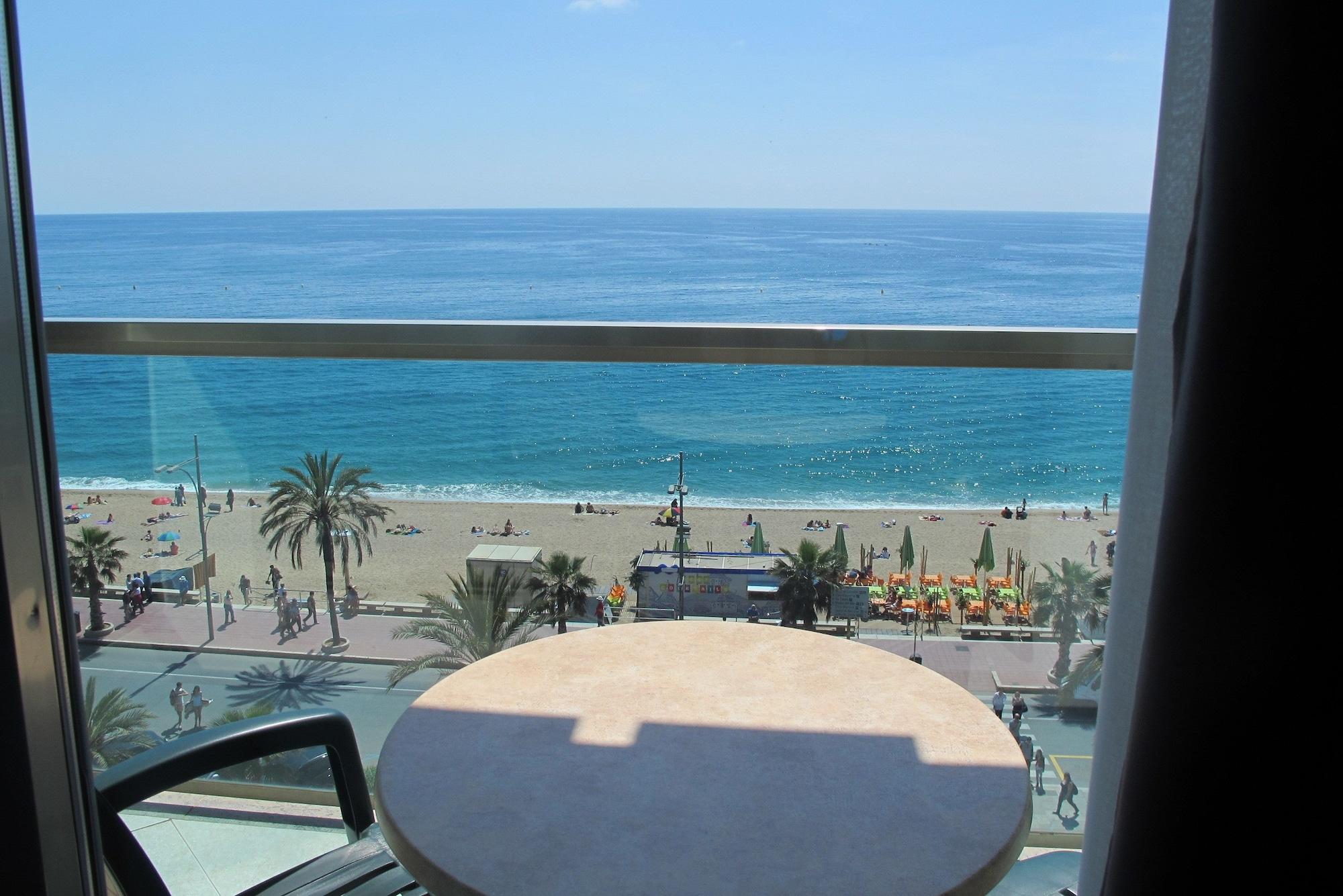 Miramar Hotel 4*
